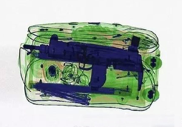 “安檢”到底在檢啥？看看公安部打四黑除四害（hài）官方微（wēi）博披露的安（ān）檢機圖（tú）像