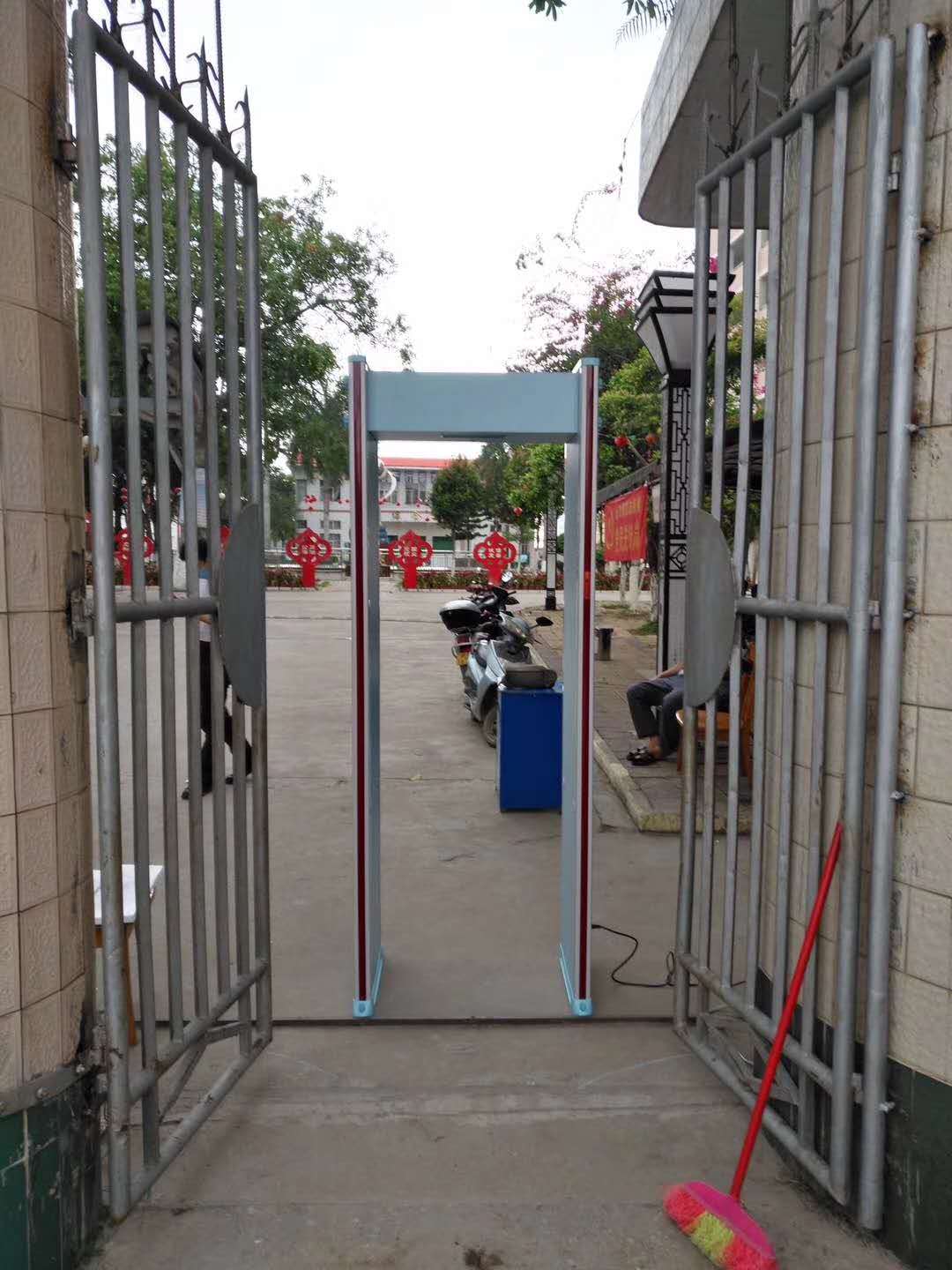 合浦縣山口中學（xué）采用天美mv星空mv免费观看科技集團測（cè）溫門